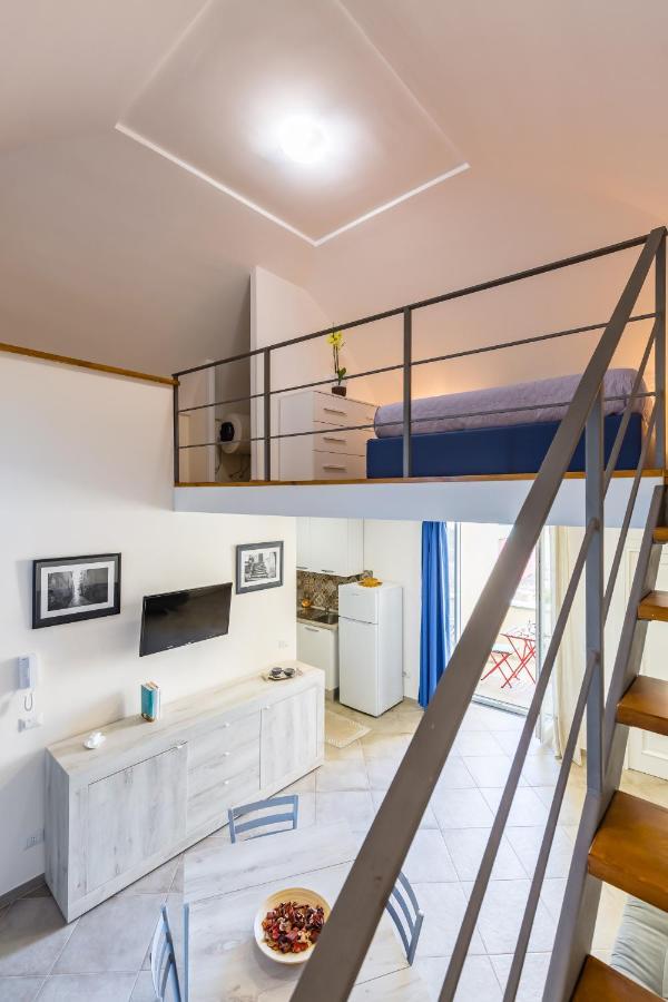 Il Vefio Apartment Прочида Екстериор снимка